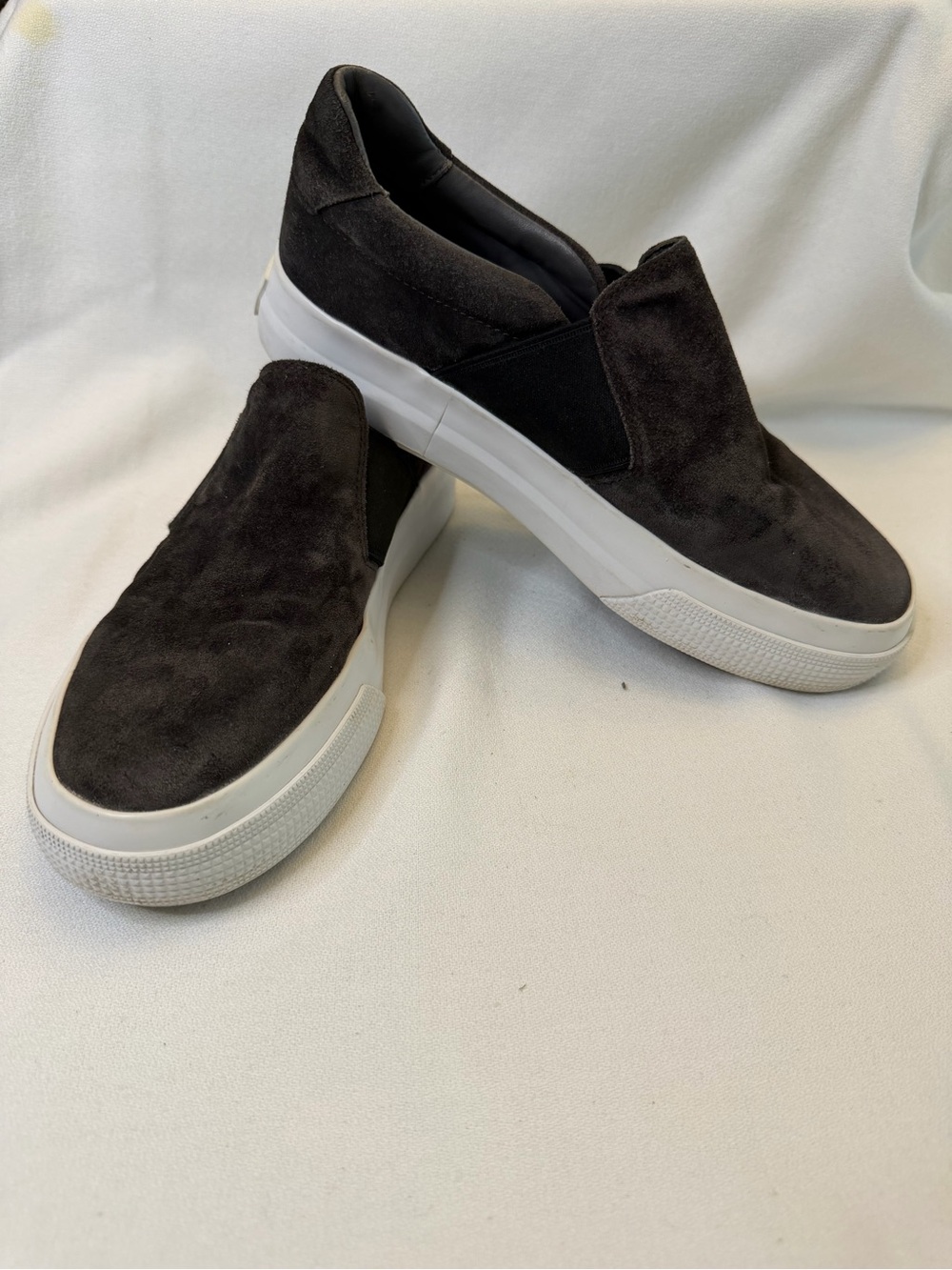Vince Suede Platform Warren Slip-On Sneakers - Sz 6M / EU 36